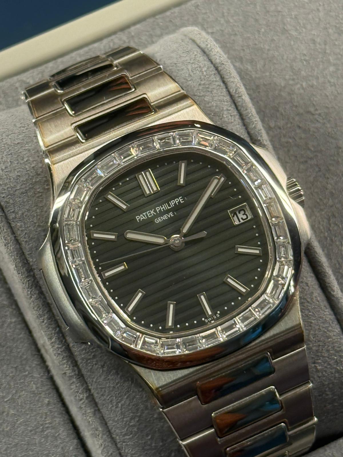 Nautilus Baguette Diamonds Stainless Steel Green Dial - 5711/1300A-001