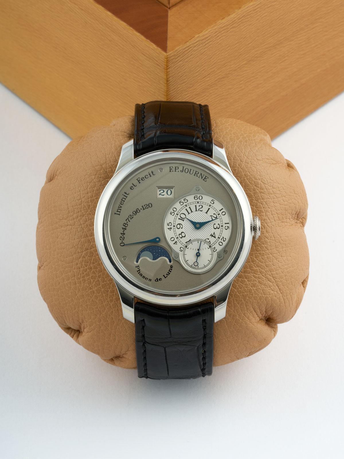 Octa Lune Moonphase Platinum Silver Dial - Ref. L