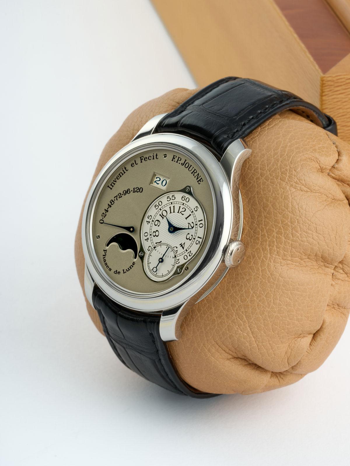 Octa Lune Moonphase Platinum Silver Dial - Ref. L