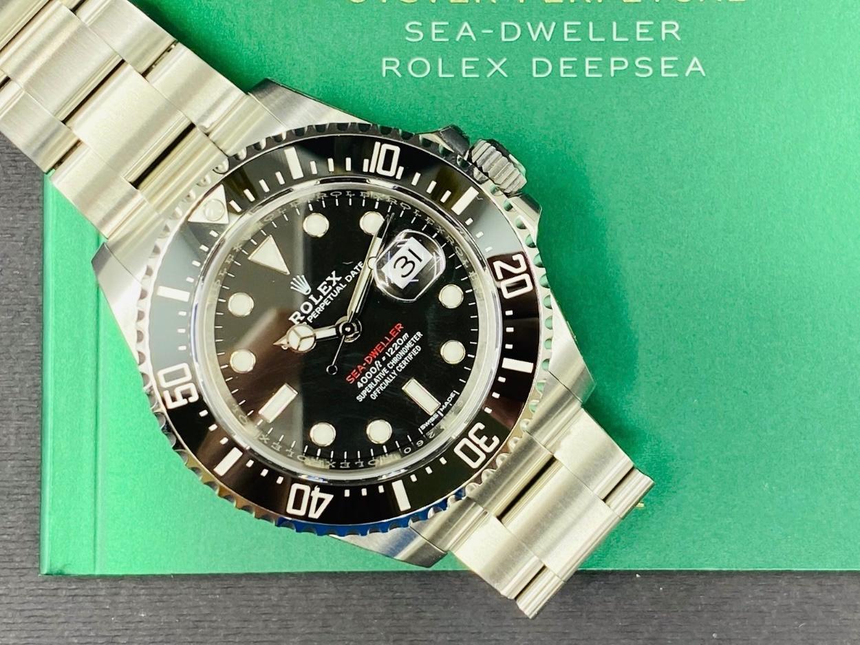 Sea-Dweller Oyster Perpetual Date Red Black Dial - 126600
