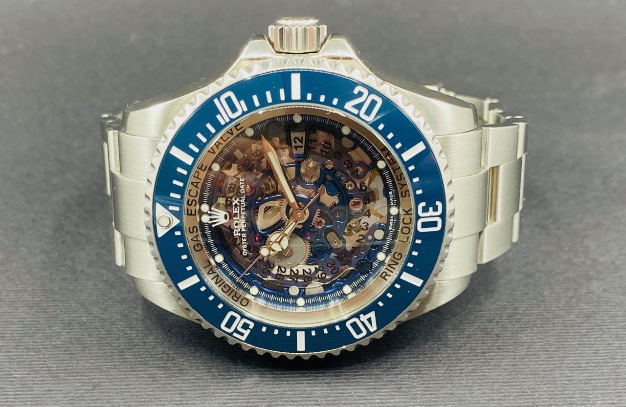 Oyster Perpetual Date Deepsea Artisans de Geneve “Grand Bleu” - 116660