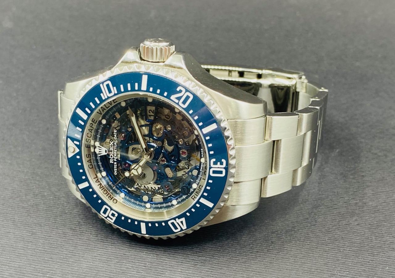 Oyster Perpetual Date Deepsea Artisans de Geneve “Grand Bleu” - 116660