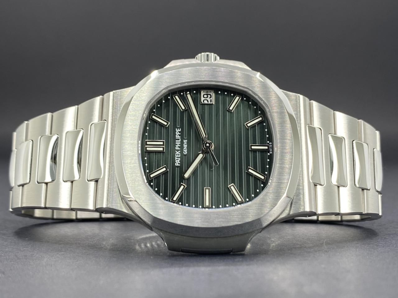 Nautilus Stainless Steel Green Dial - 5711/1A-014