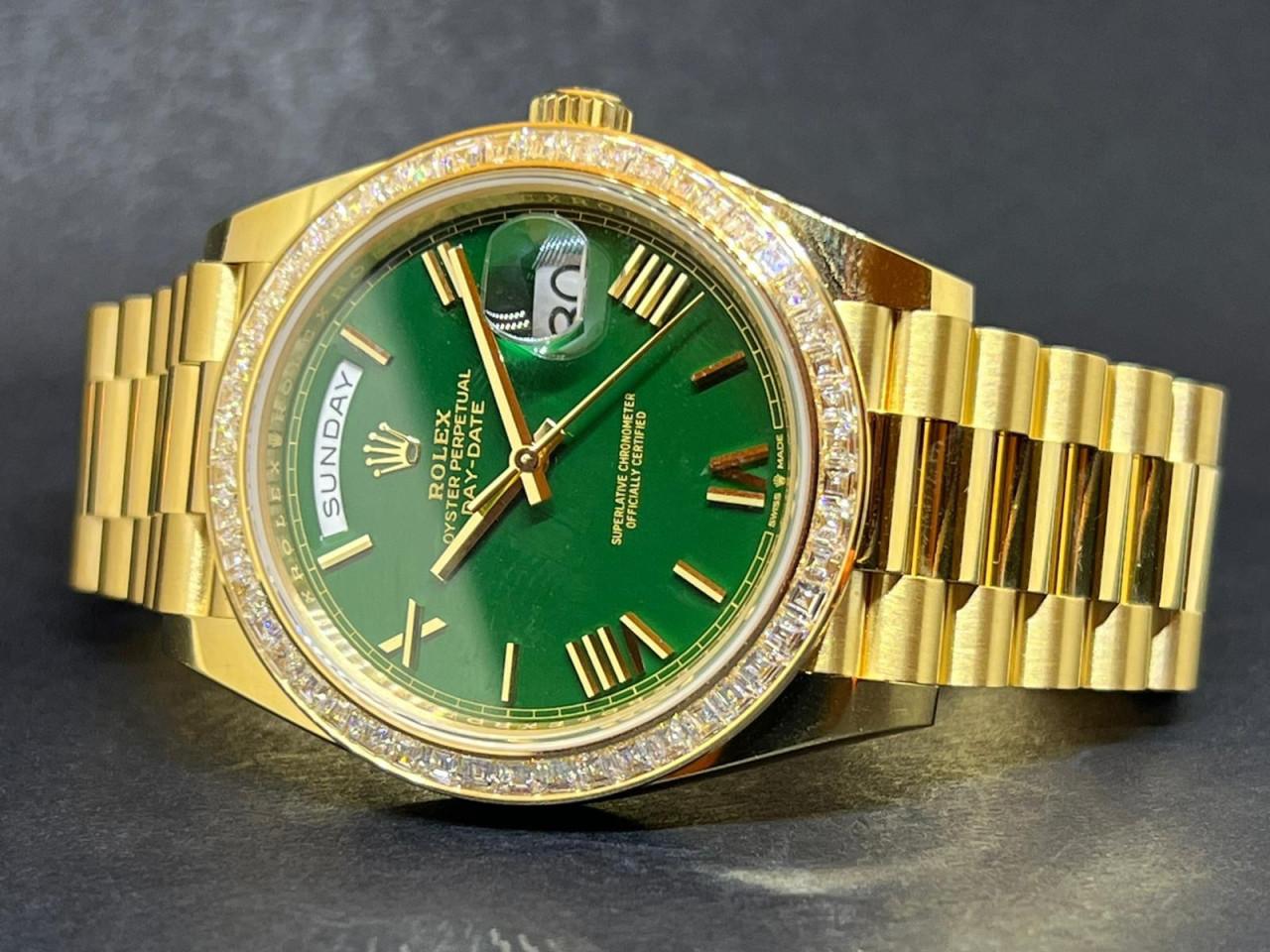 Oyster Perpetual Day-Date Diamond Bezel Yellow Gold Green Dial - 228398TBR