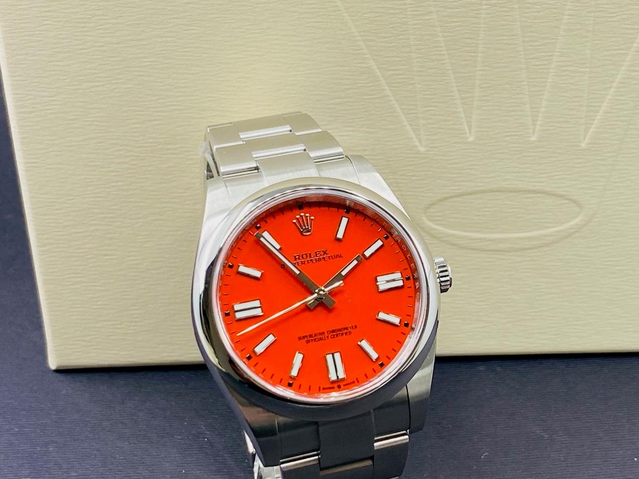Oyster Perpetual Stainless Steel Red Dial - 124300
