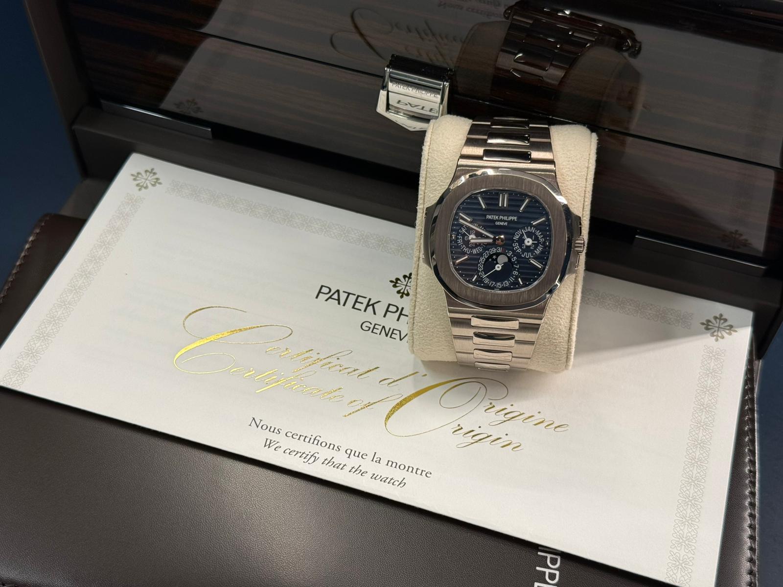 Nautilus Perpetual Calendar Moonphase White Gold Blue Dial - 5740/1G