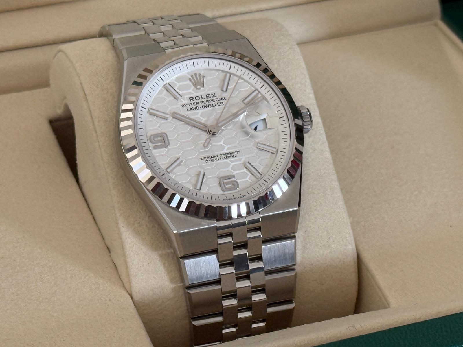 Land-Dweller Oystersteel White Gold Flat Jubilee Bracelet - 127334