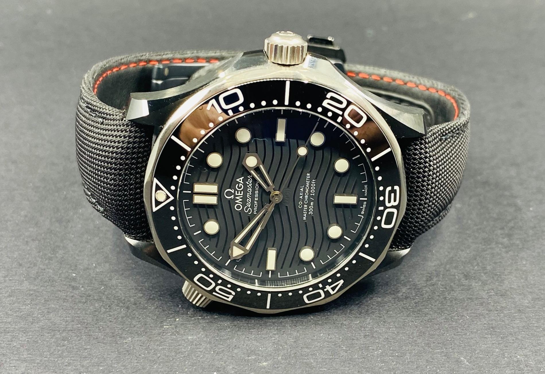 Seamaster Diver 300M Master Co-Axial 43.5 Ceramic Titanium - 210.92.44.20.01.001