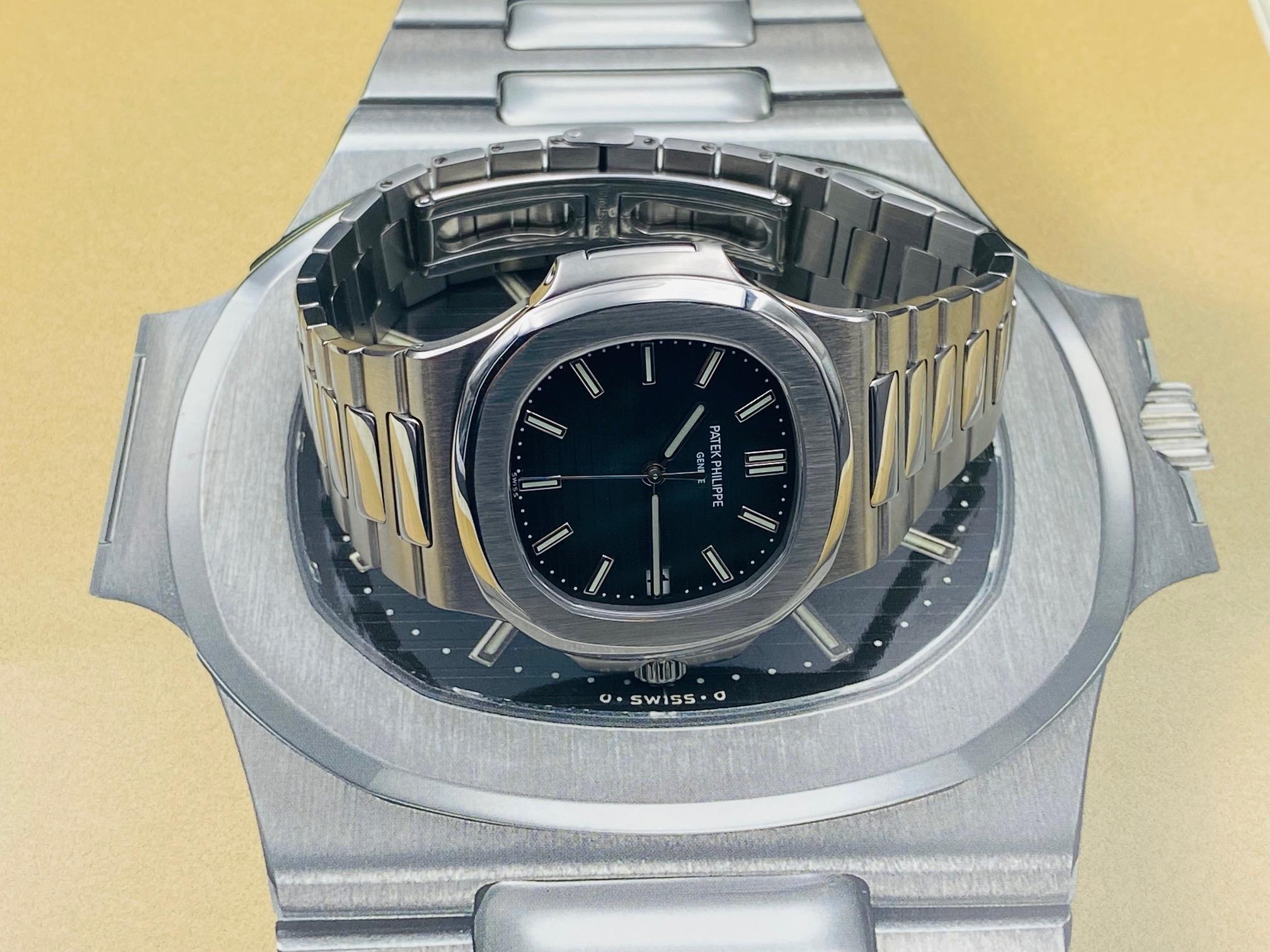 Nautilus Stainless Steel Blue Dial - 5711/1A-010