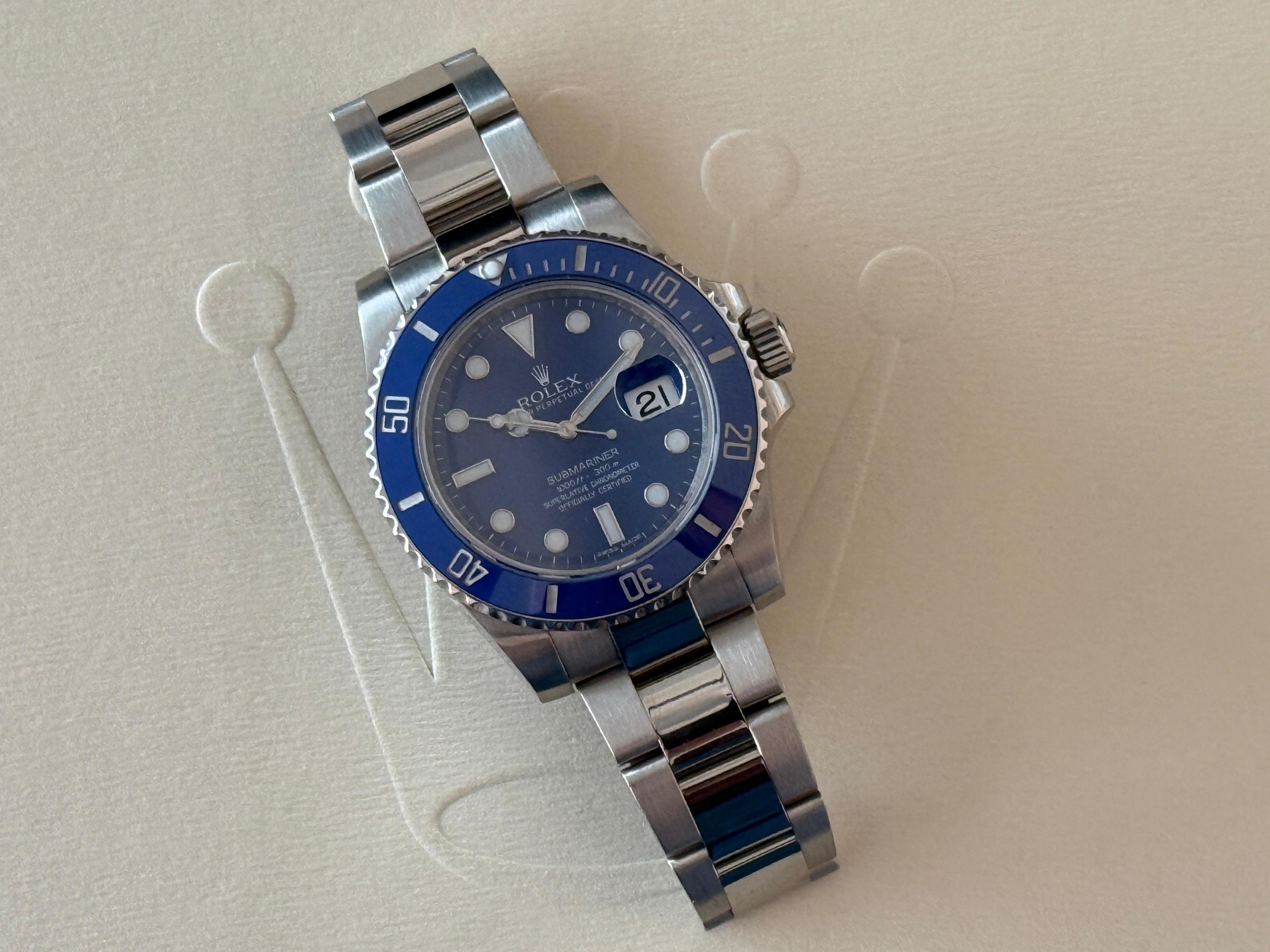 Submariner Oyster Perpetual Date White Gold  Blue Dial - 116619