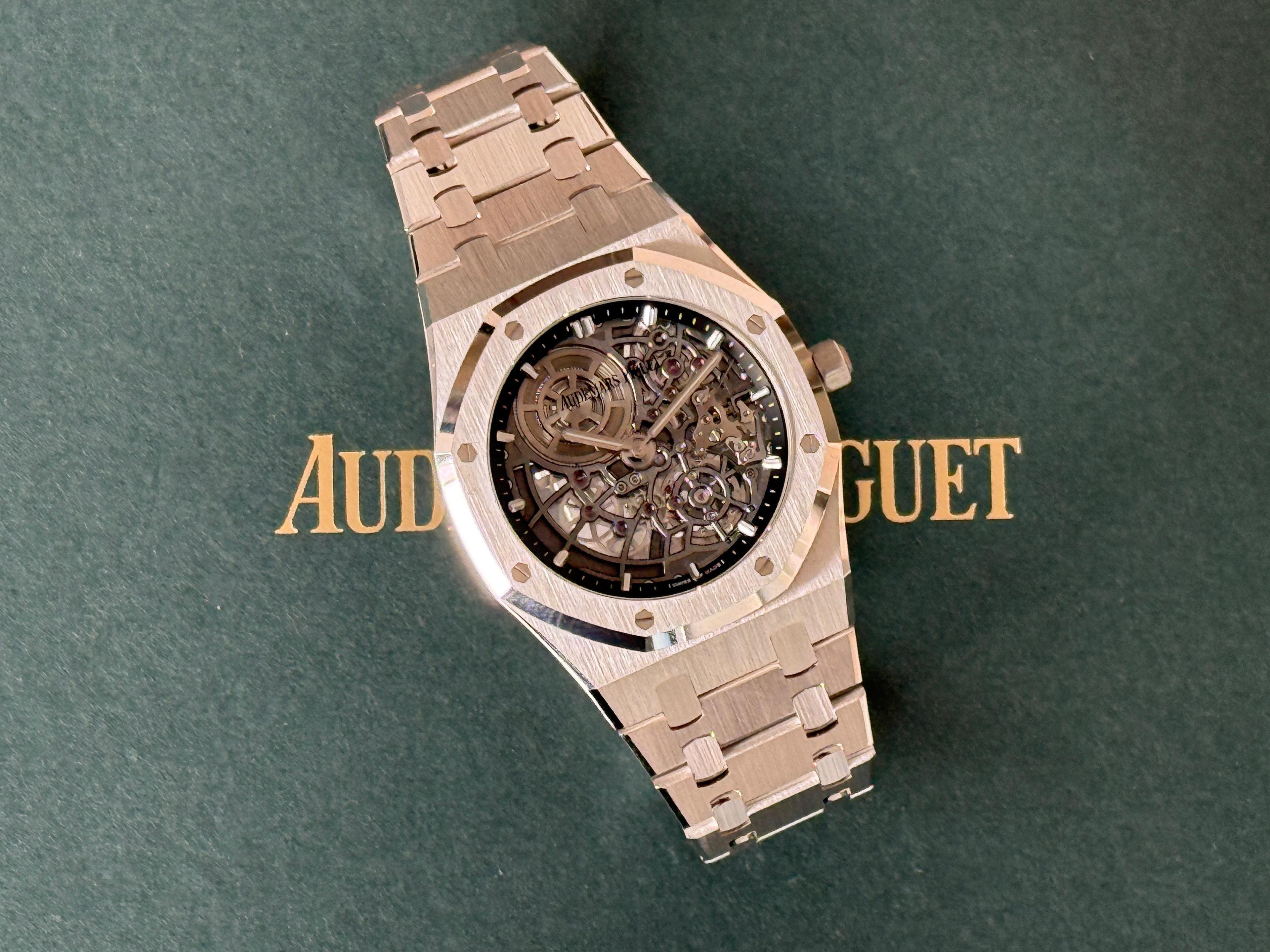 Royal Oak Jumbo Extra-Thin Openworked - 16204BC.OO.1240BC.01