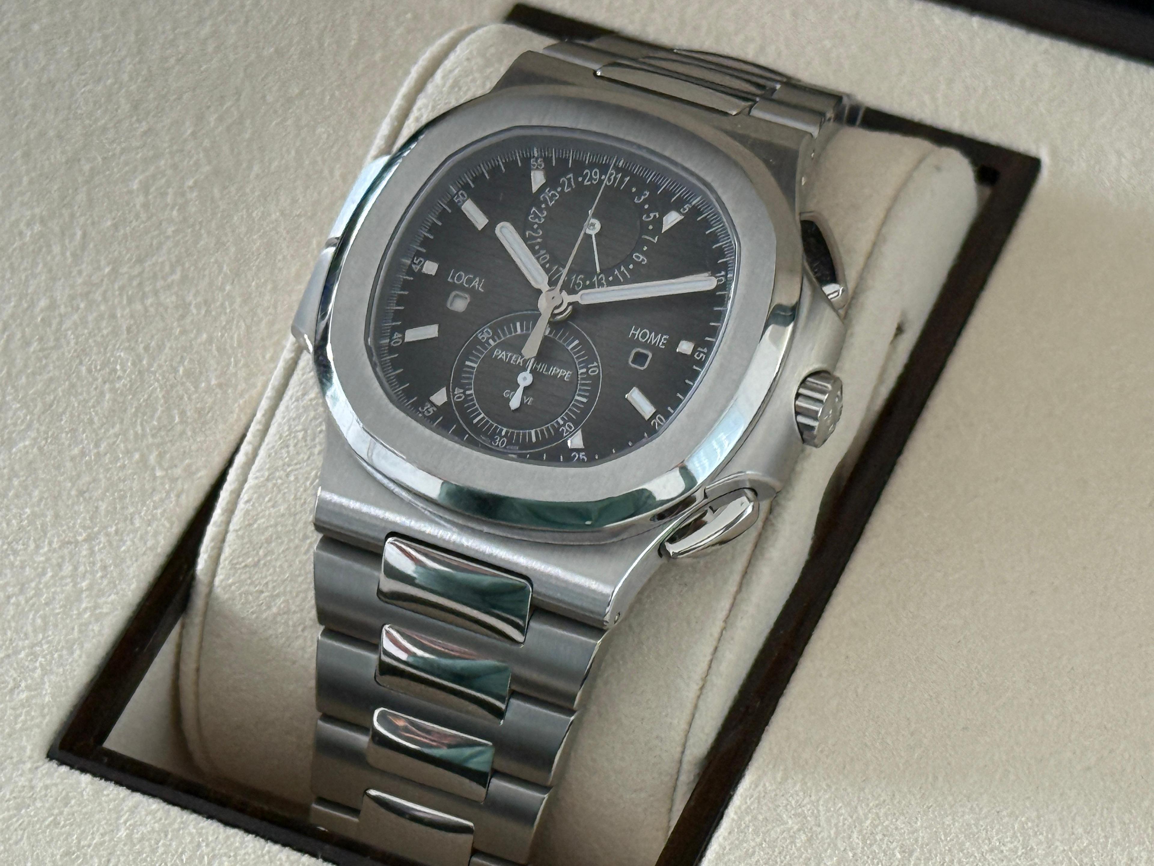 Nautilus Chronograph Travel Time Steel - 5990/1A-001 (New Clasp)
