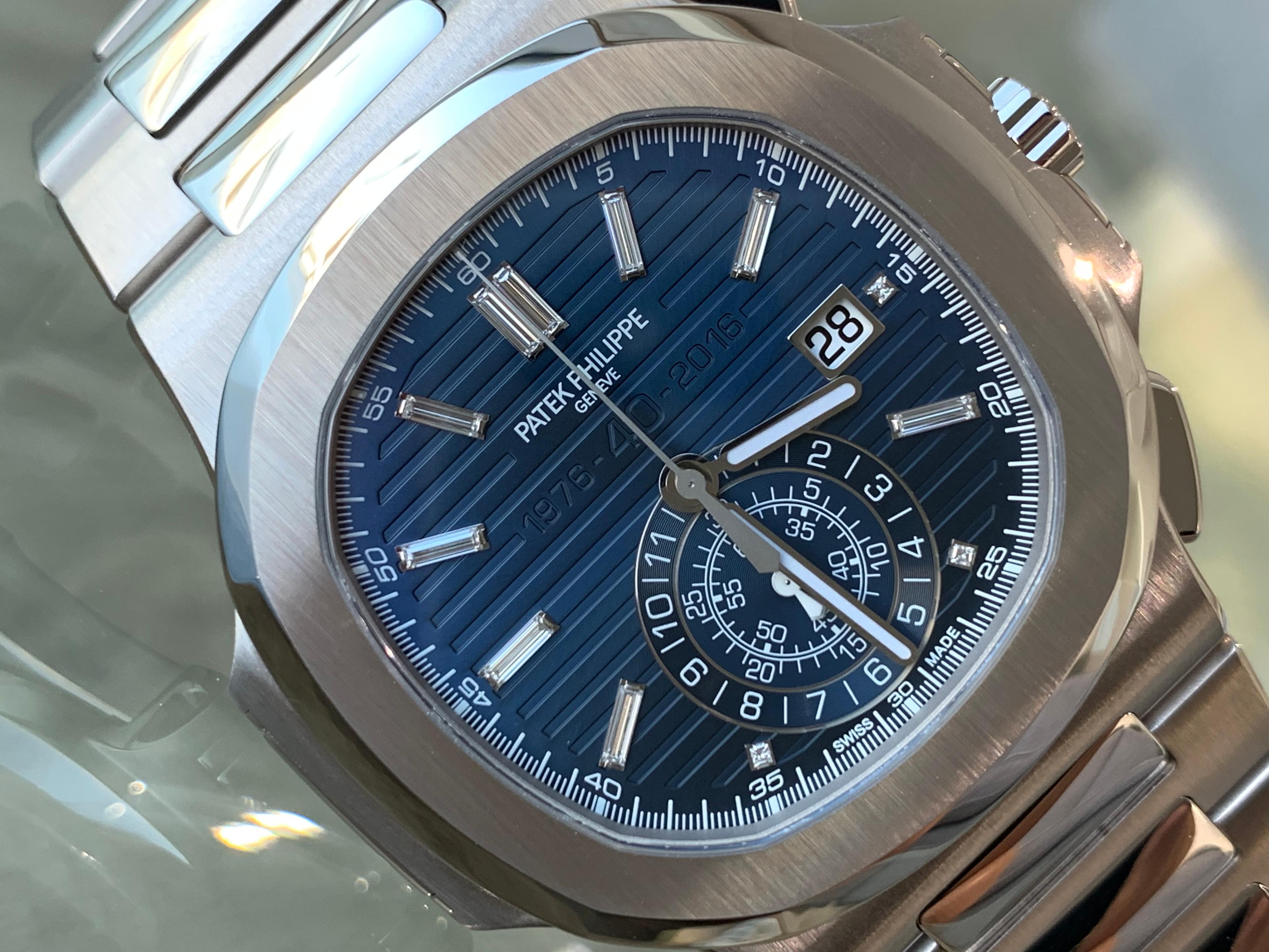 Nautilus 40th Anniversary White Gold Blue Dial - 5976/1G