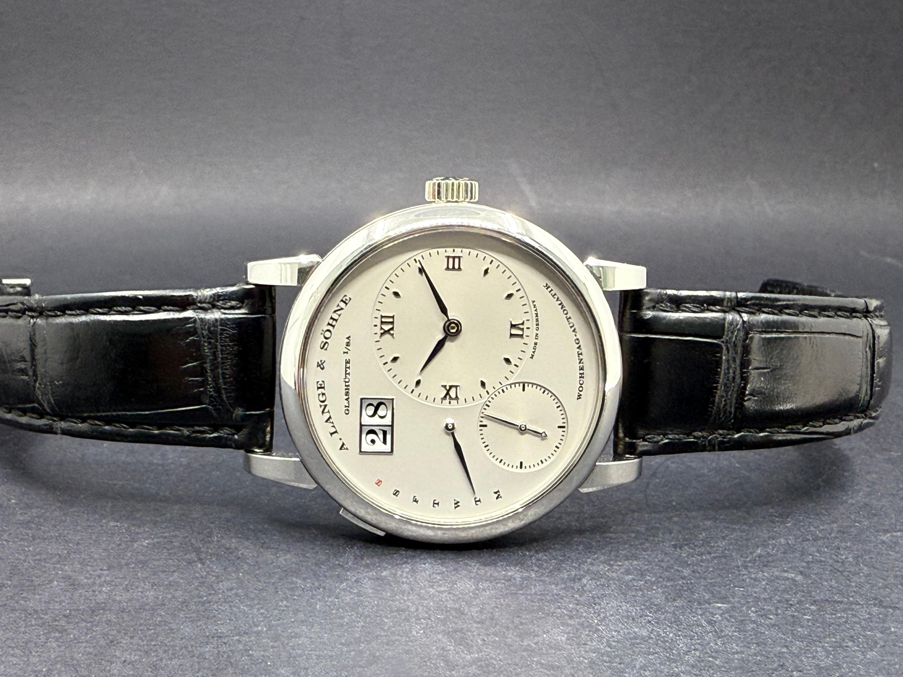 Lange 1 Daymatic Platinum - 320.025