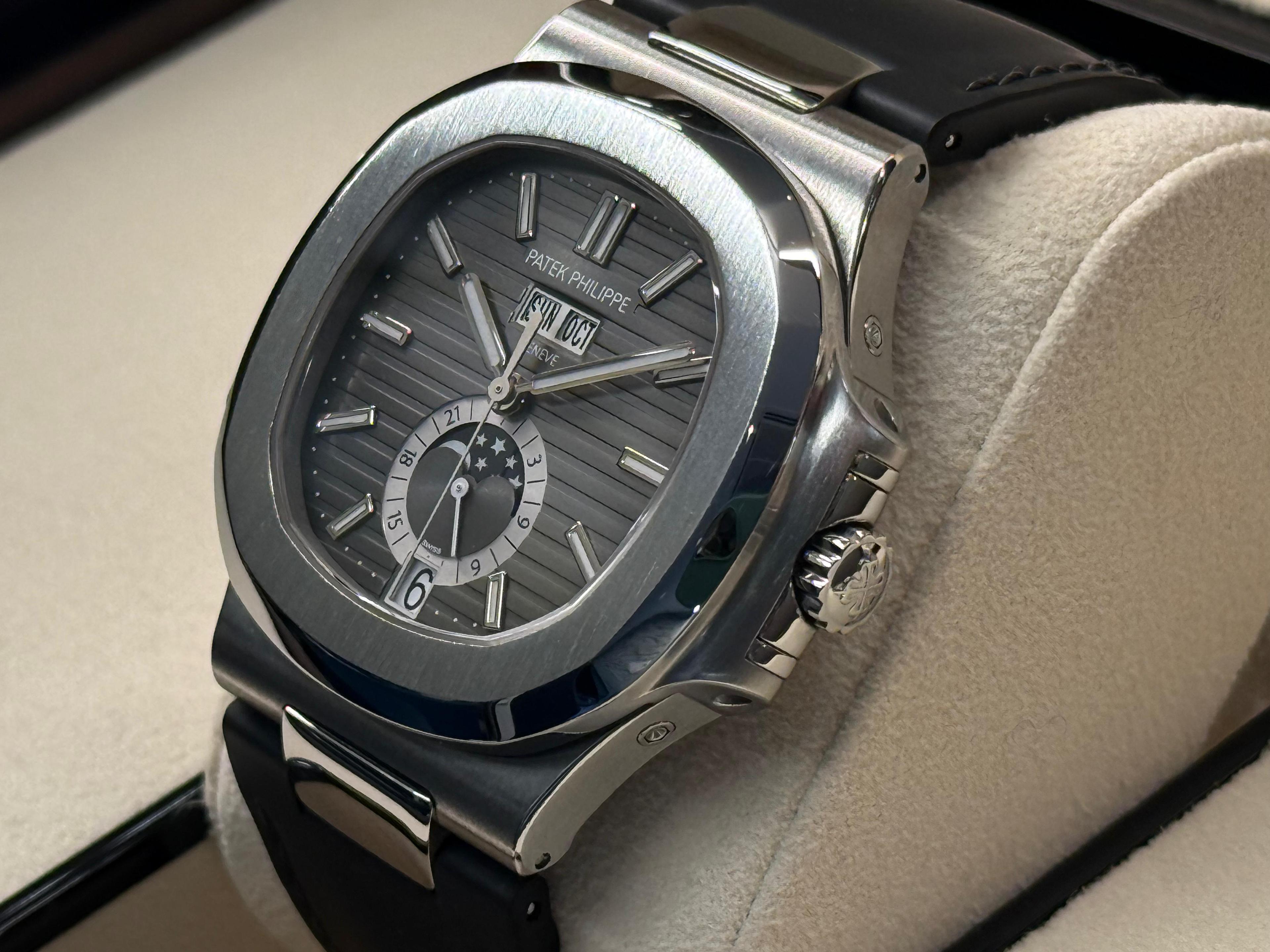 Nautilus Annual Calendar Moonphase Steel - 5726A-001