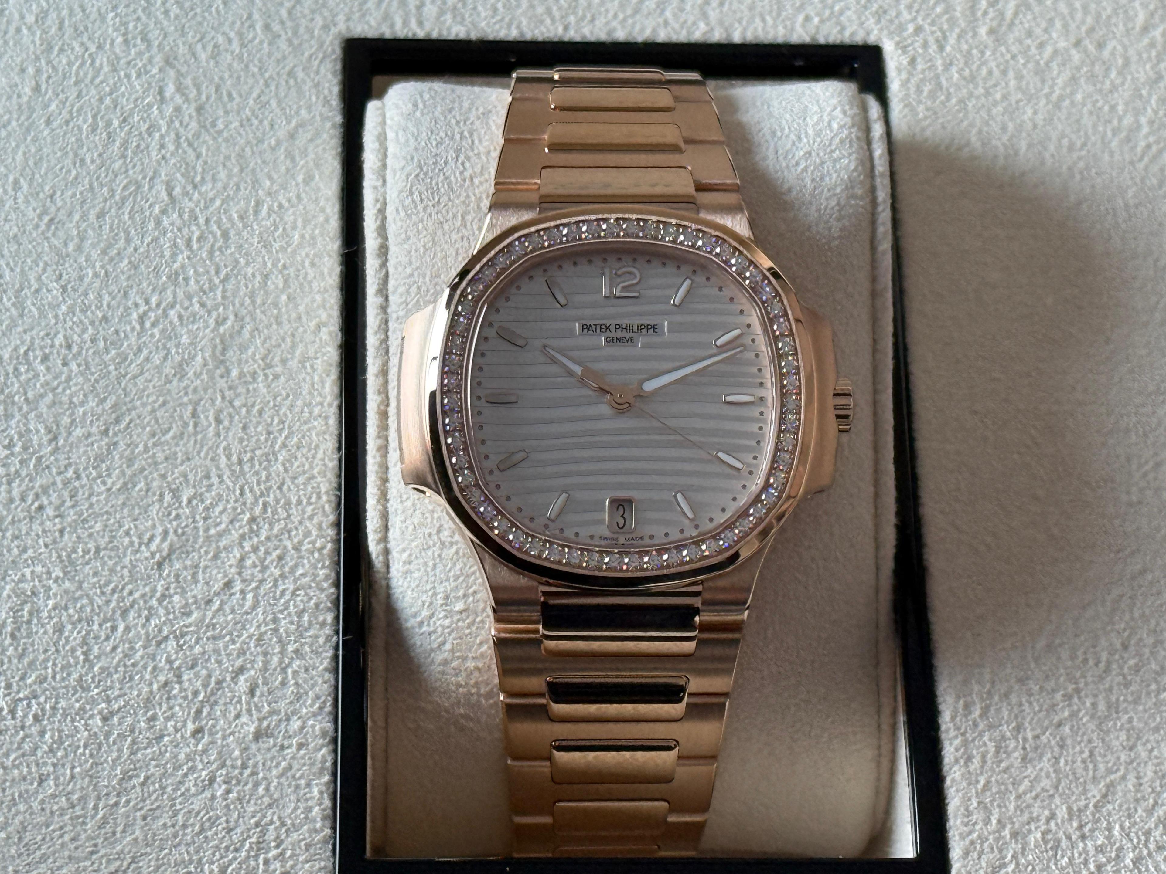 Nautilus Rose Gold Silver Dial - 7118/1200R-001