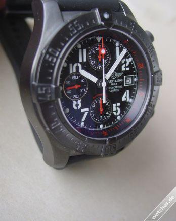 M13380-10 Breitling Blacksteel watches 3