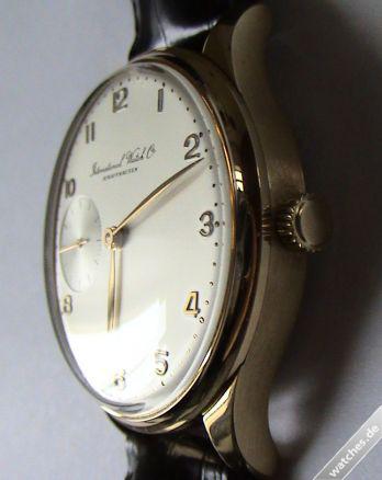 5240 yellow IWC IW5240 watches 2