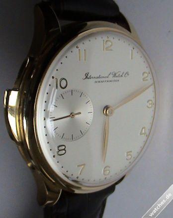 5240 yellow IWC IW5240 watches 3