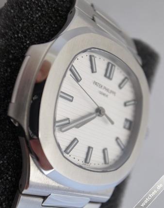 5711 Patek Philippe 5711/1A watches 3